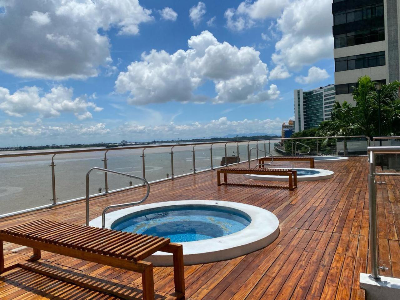 Puerto Santa Ana, Torres Bellini, 2 Dormitorios, Parqueo Гуаякиль Экстерьер фото